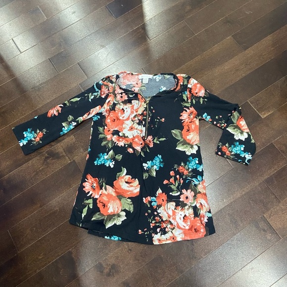 Blouse bundle - Picture 3 of 5